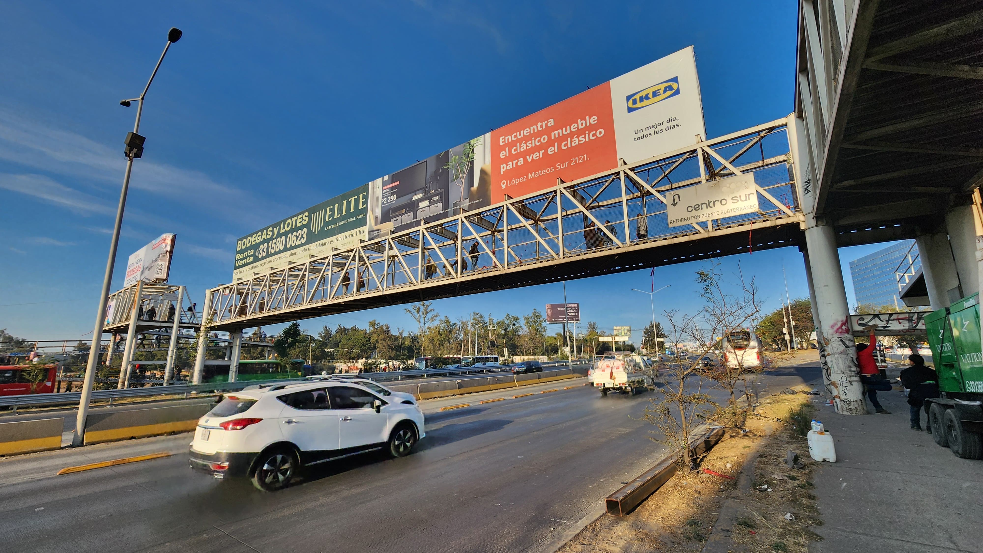 PUENTE PEATONAL QUEDÓ REPARADO